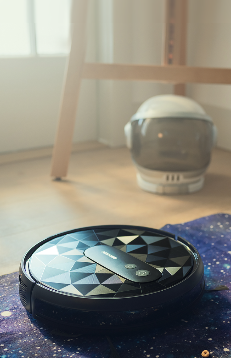 Cecotec Robot Vacuum Cleaner And Floor Base